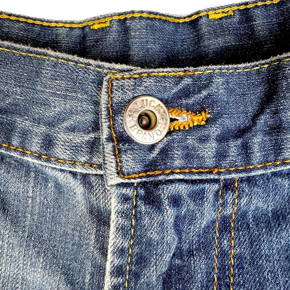 Lucky Brand Relaxed Bootleg Jeans Mens Size 38x34 Distressed Medium Wash - Picture 4 of 13